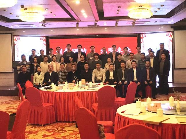 不止一個！江蘇亮彩榮獲常州市半導體照明產業技術創新聯盟2017年度“技術創新獎”、“杰出貢獻獎”